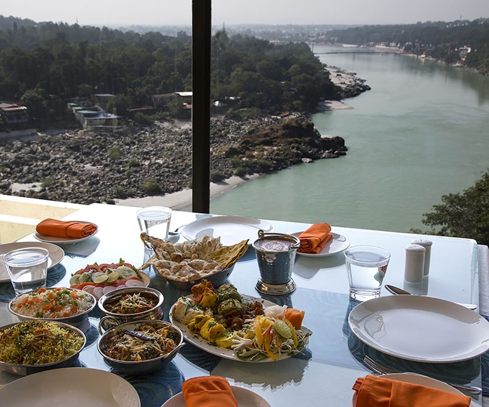 Laxman Jhula Divine Resort 35/49