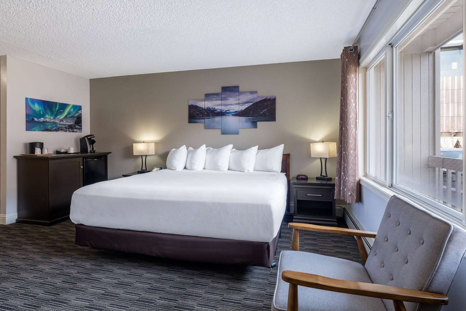 Ramada by Wyndham Juneau 25/61