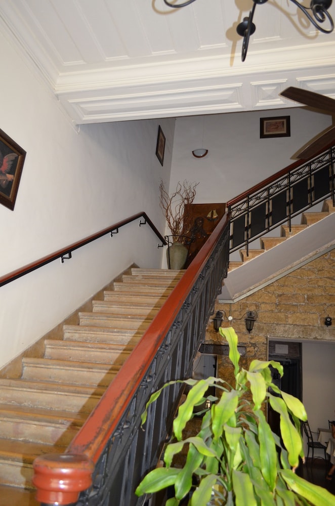 Metropole Hotel 9/55