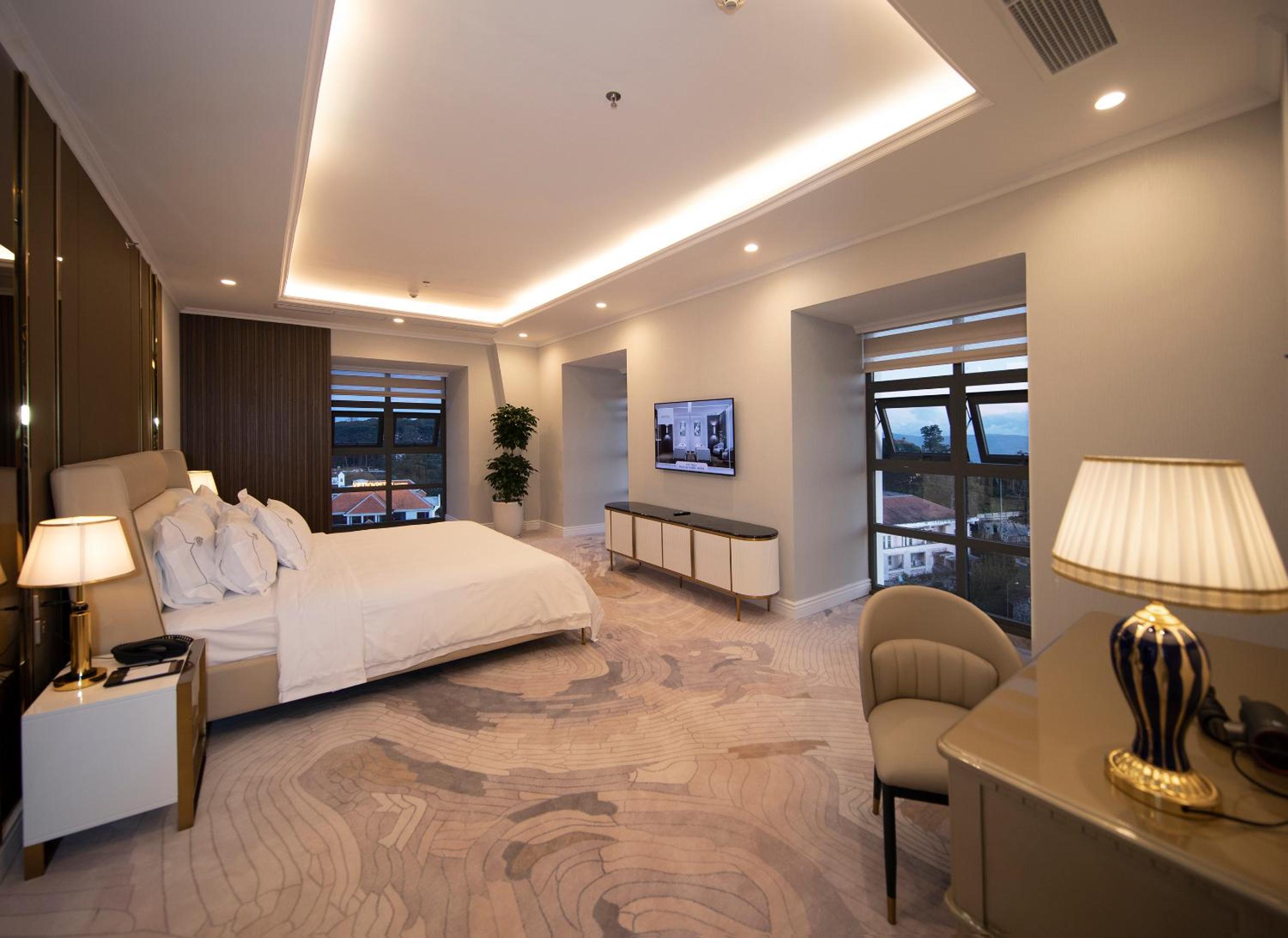 جناح فاخر بسرير كينج، MerPerle Dalat Hotel 2/2