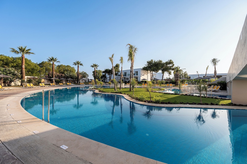 Akti Coast Club Hotel 38/62