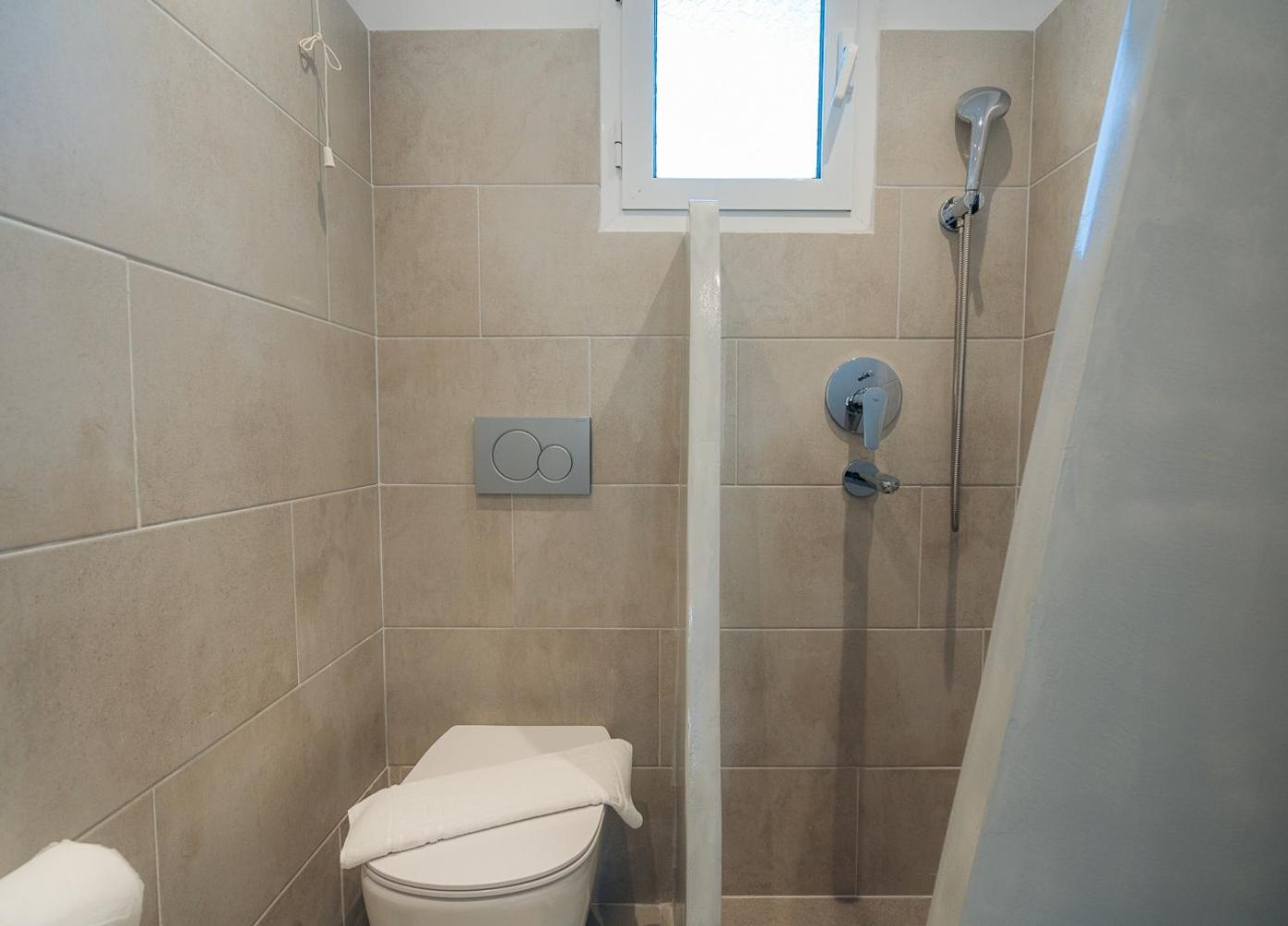 Aeolos Apartments 59/60