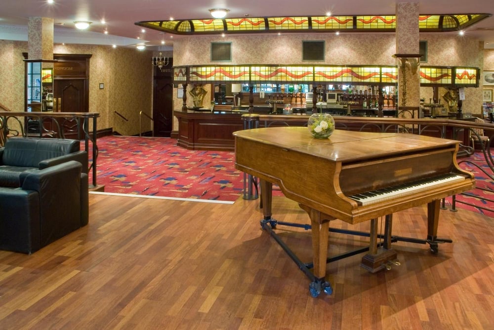 Royal Court Hotel Coventry 41/61