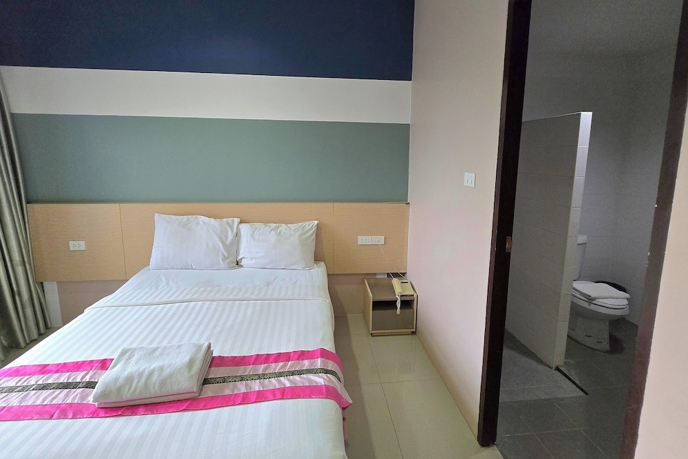 JJ Residence Phuket Town by ZUZU 24/38