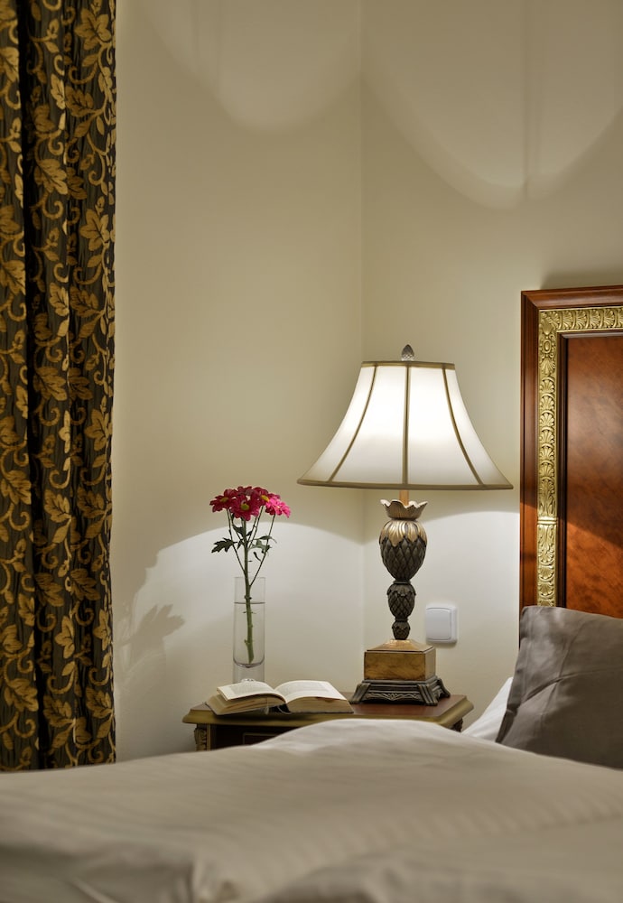 Hotel Residence Romanza 35/62
