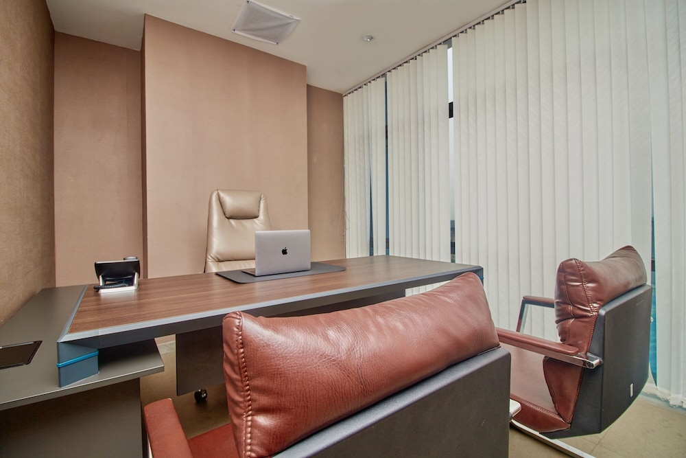 Golden Hotel & Suites 26/50