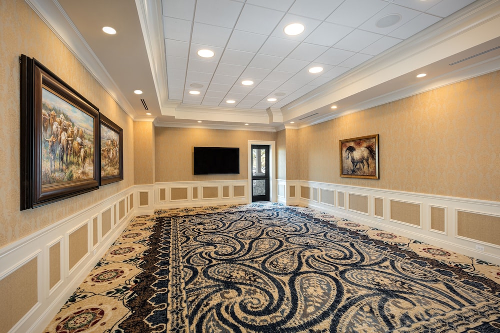 Brownwood Hotel & Spa 5/66