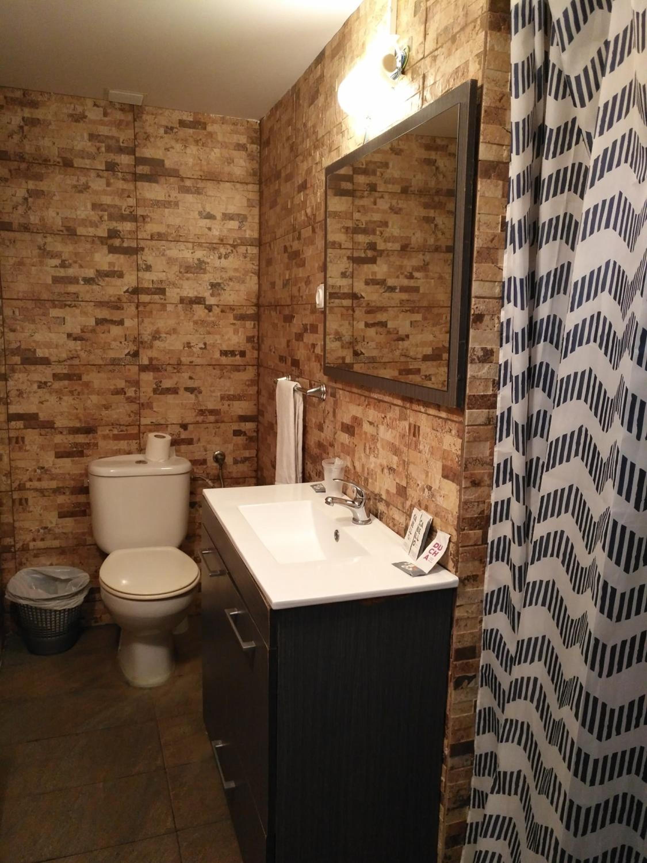 Hostal Porta De Nuria 23/23