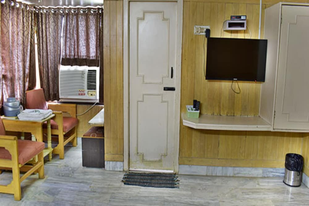 Hotel Ramakrishna 26/32
