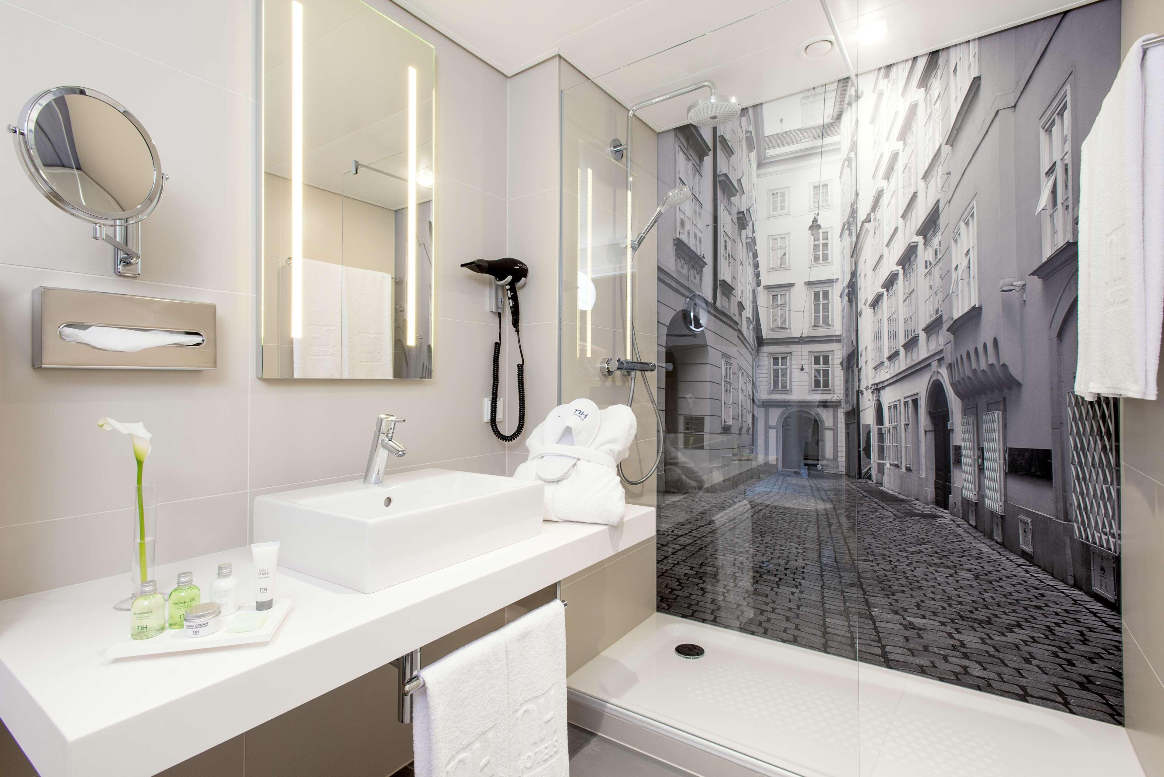 Family, with Extra Bed, Hotel Nh Collection Wien Zentrum 8/8