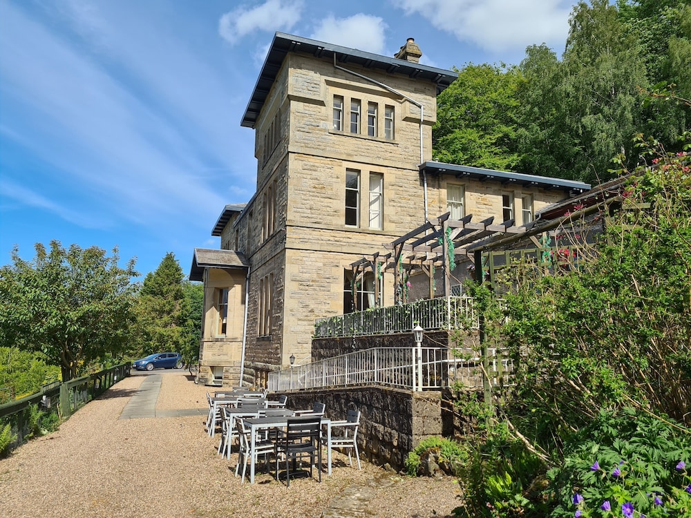 Mansfield House Hotel 2/73