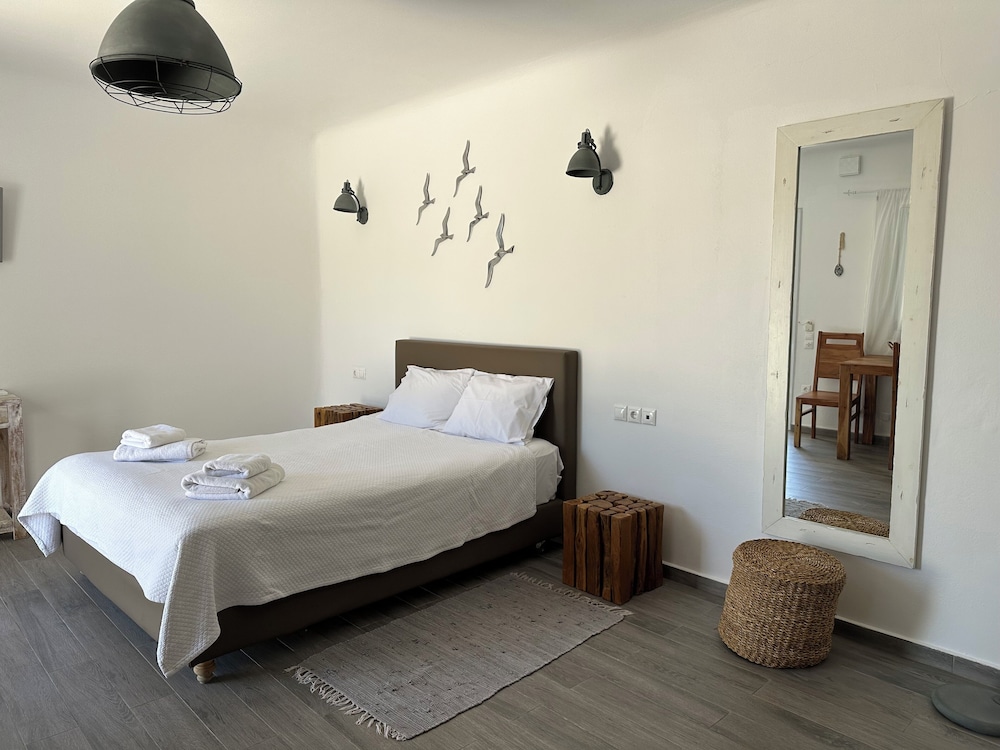 Elenis Village Suites 10/46