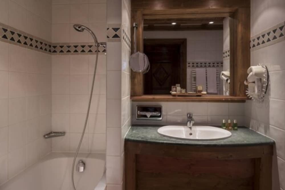 Hotel Mont Vallon Meribel 49/50