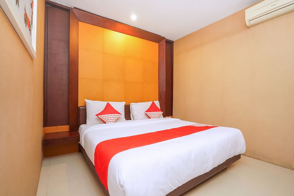 Hotel Istana Permata Ngagel 13/23