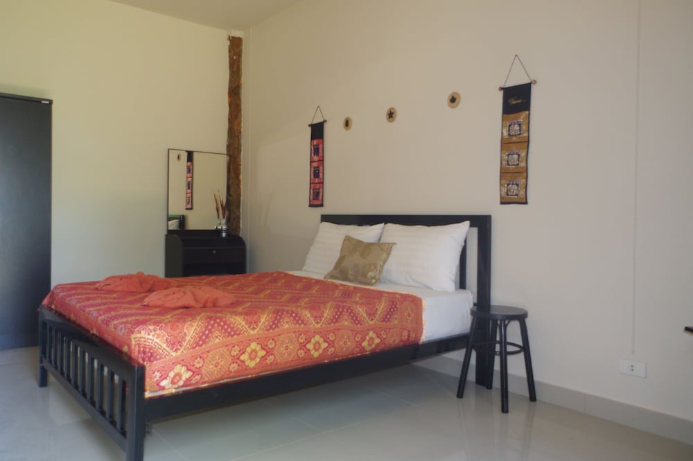 Thai House Beach Resort 14/50