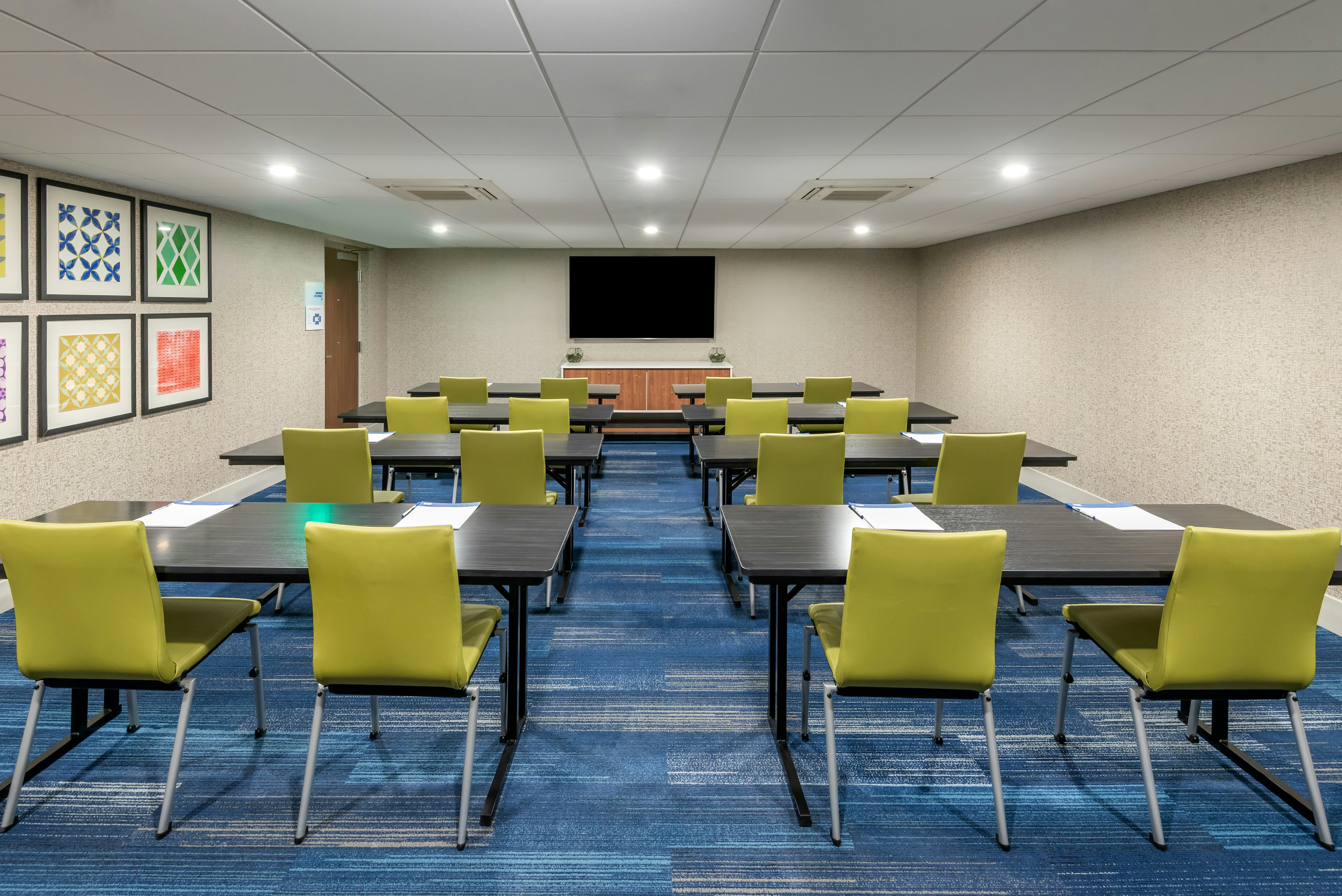 Holiday Inn Express And Suites Santa Ana Orange County an IHG Hotel 52/57
