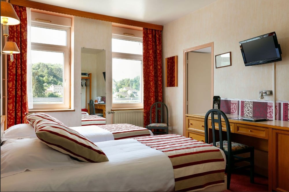 HOTEL VAL SAINT-HILAIRE 10/21