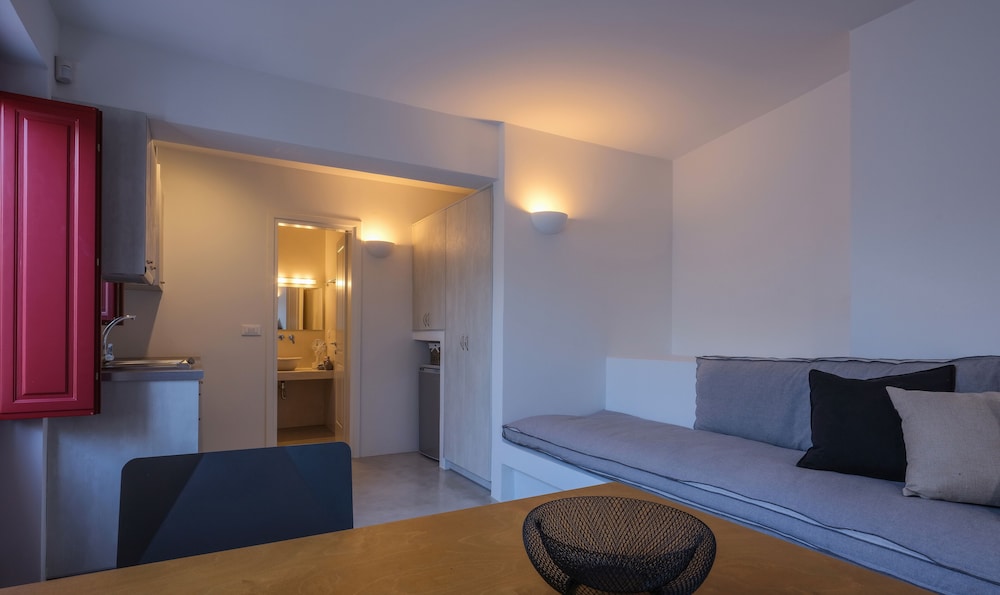 Aplada Suites 28/71