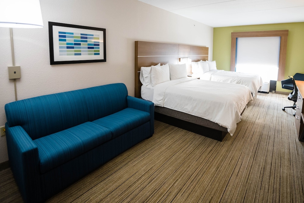 Holiday Inn Express Hoteland Suites Knoxville Farragut 24/63