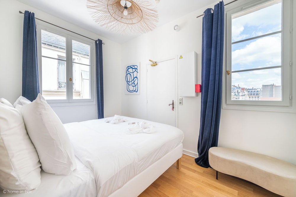 4 ROOMS, FAMILY, APARTMENT