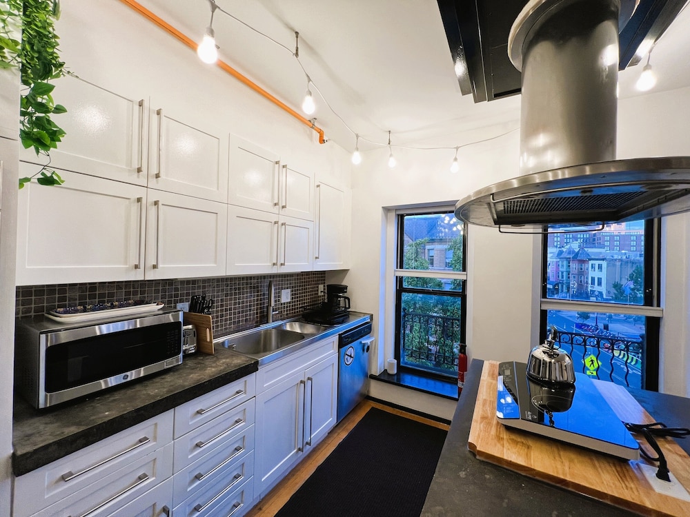 Highroad Hostel Dc 9/48