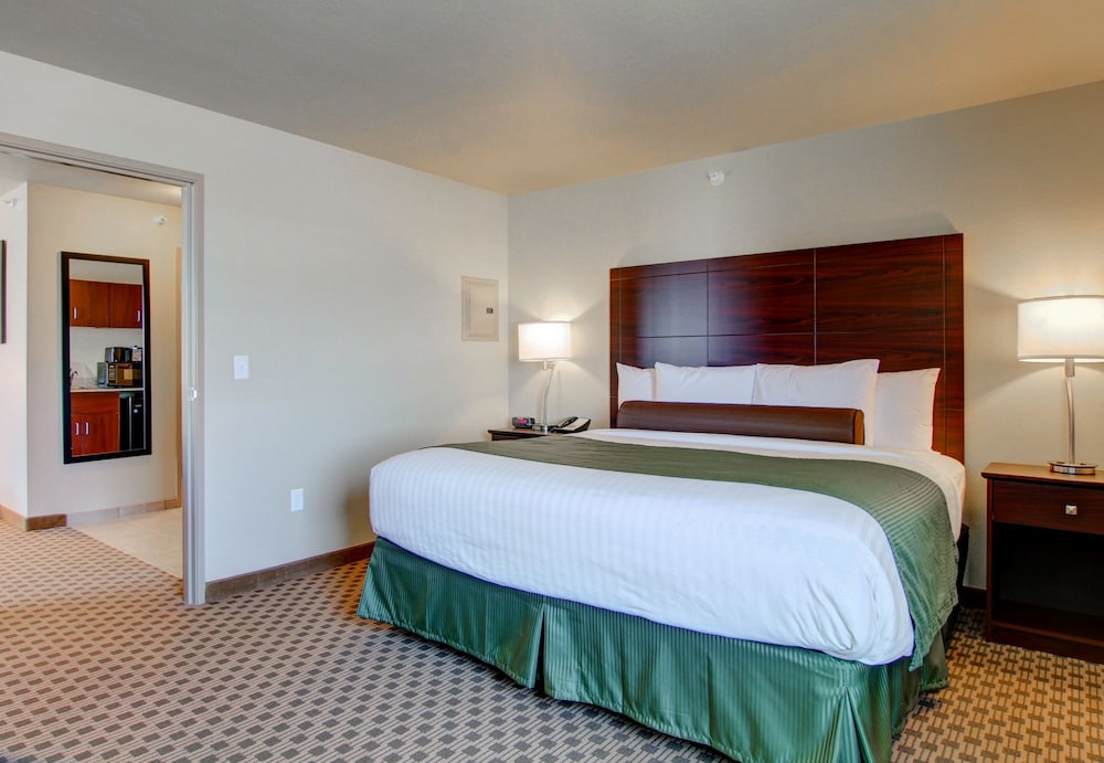 Travelodge by Wyndham Steele 14/49
