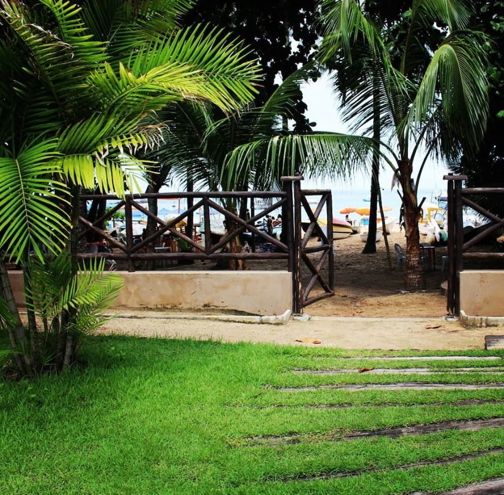 Iara Beach Hotel 50/60