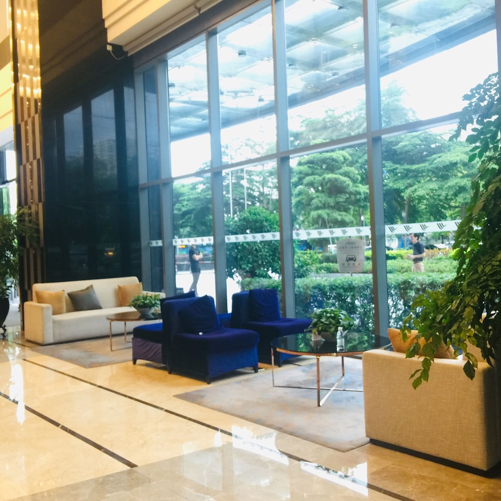 L Gem Hotel 33/50