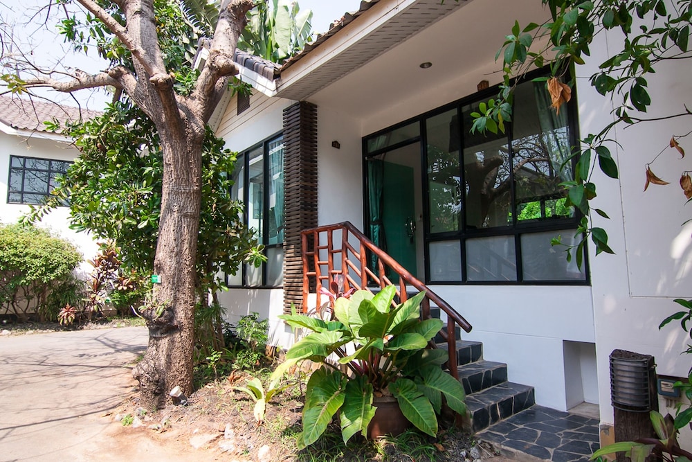 Chayada Garden House And Resort Hotel 6/50
