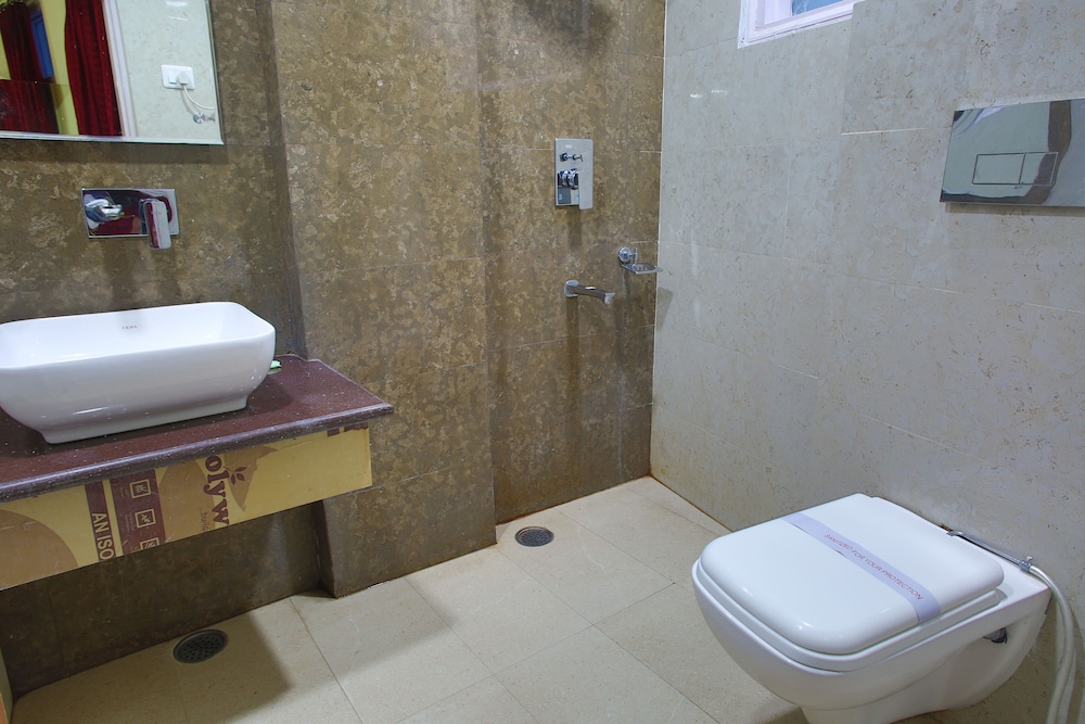 HOTEL RAGHUNATH 27/28