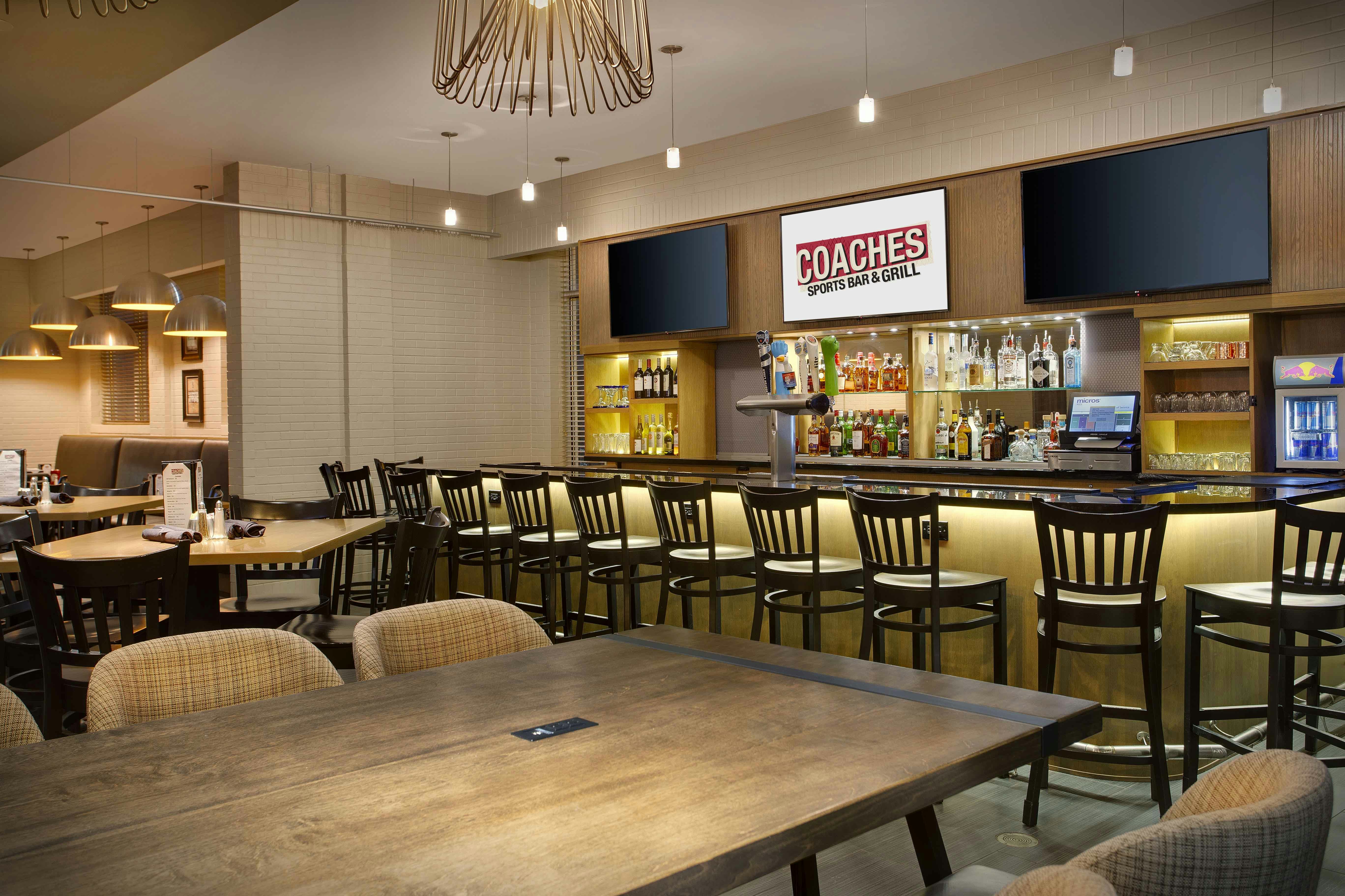 DoubleTree by Hilton Chicago Midway Airport 24/48