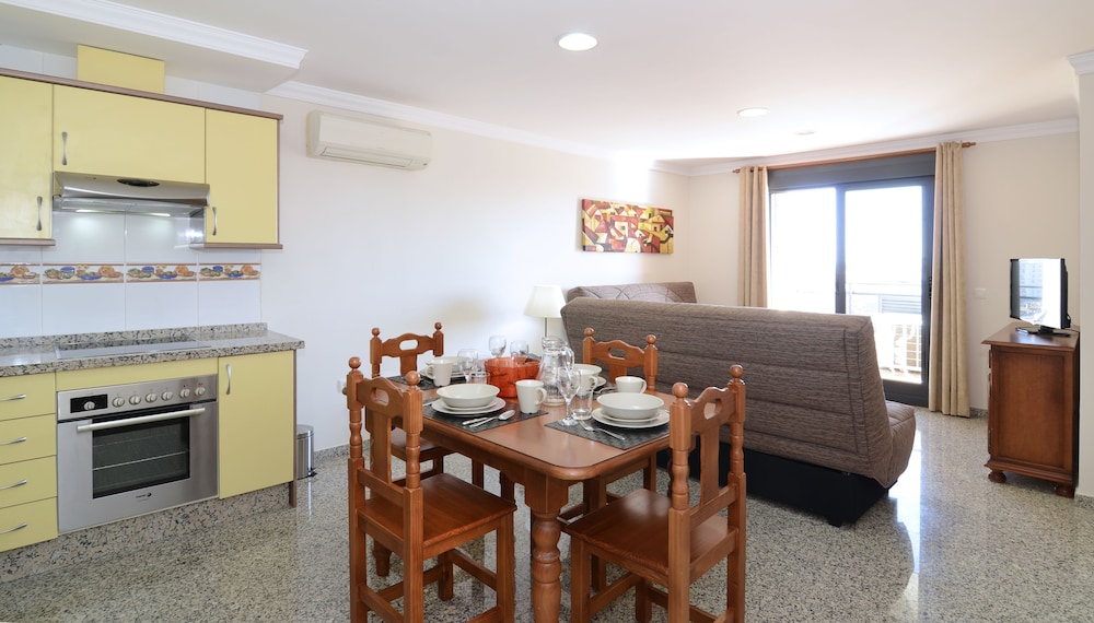 Apartamentos Nuriasol 25/50