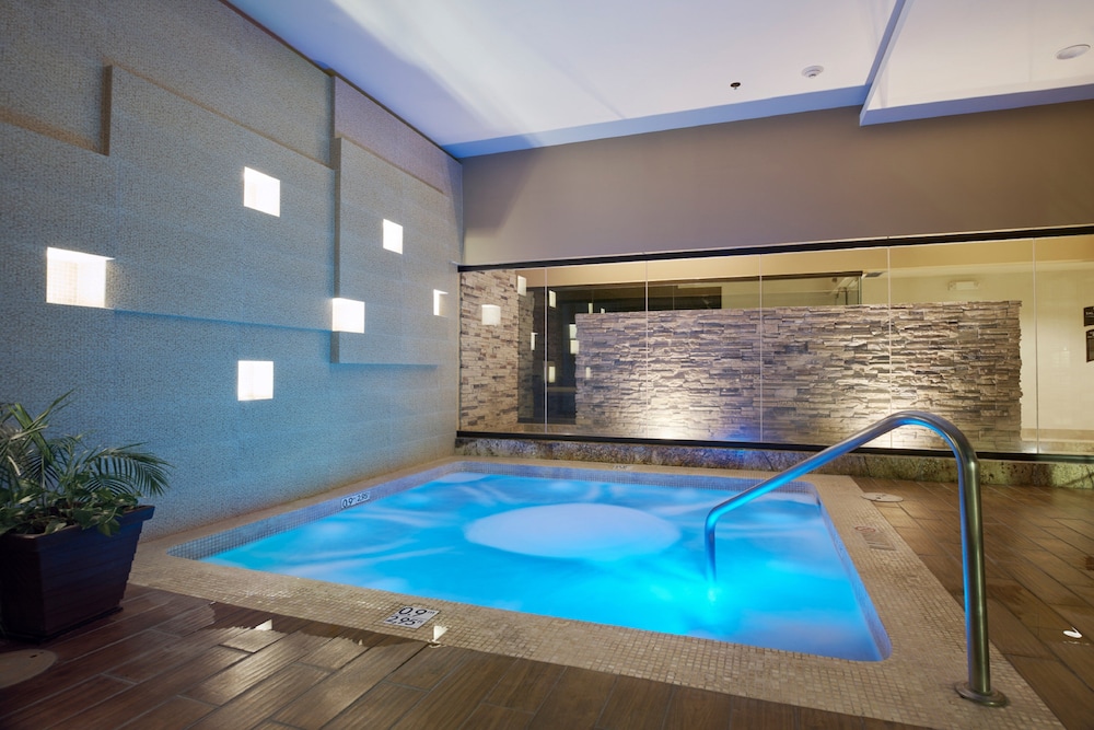 Staybridge Suites CHIHUAHUA 32/73