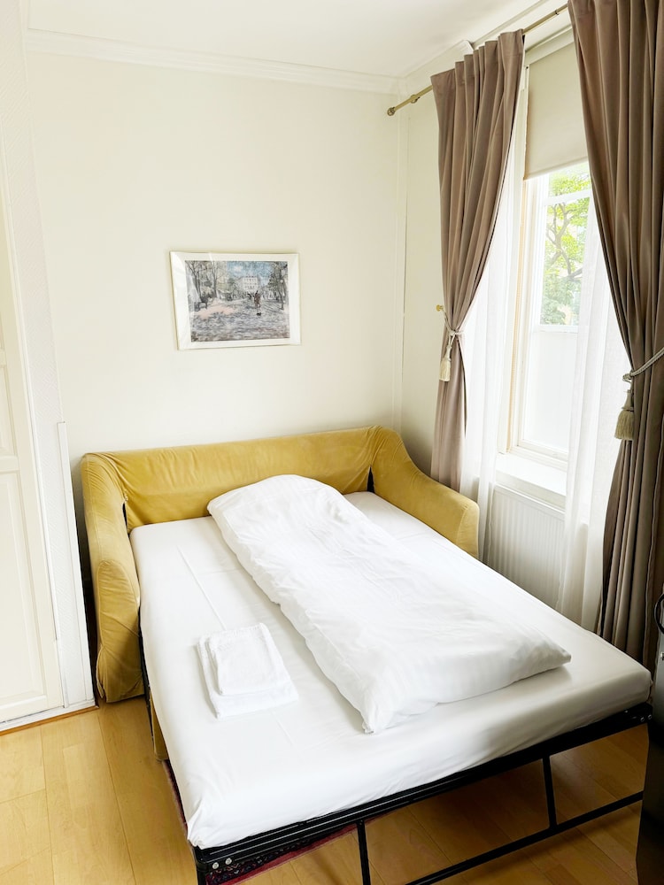 Family, Double or Twin Bed, Sofa