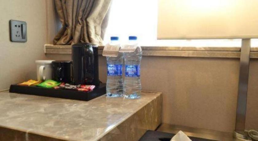 Jinjiang Metropolo Hotel (Qingdao Xinduxin Shuangshan Metro Station) 11/58