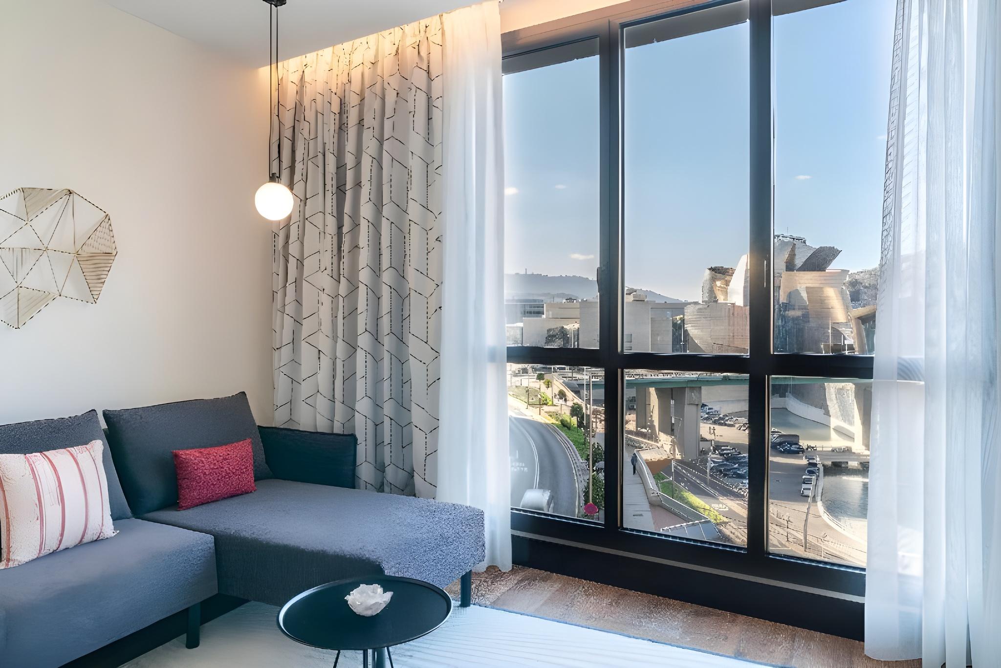 Dui, Junior Suite, Guggenheim View