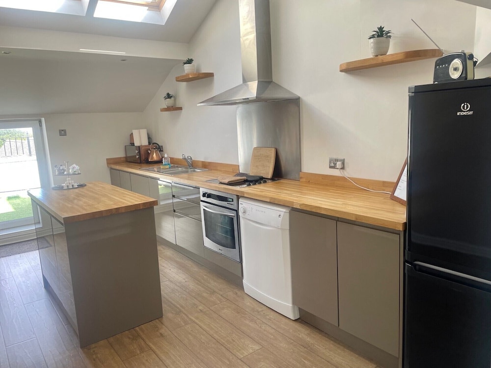 Beach House 3 Bed Penthouse Apartment 10/50