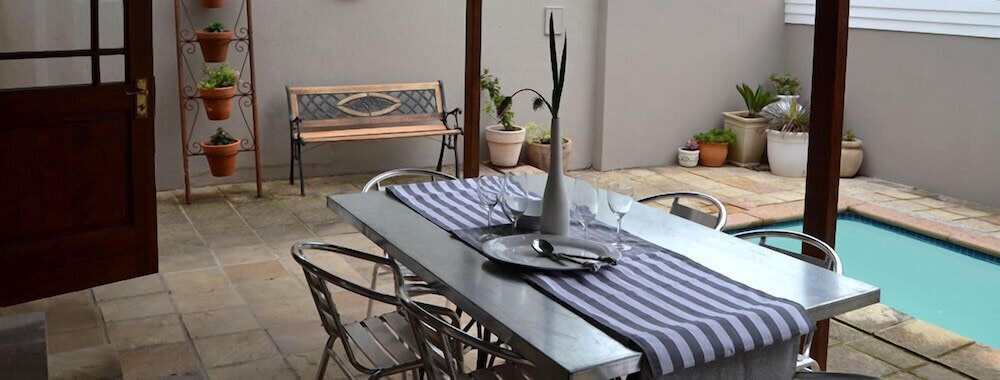 La Gratitude Guest House 25/29