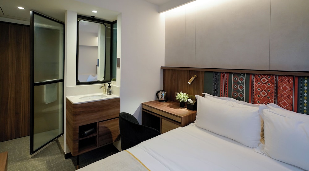 Amaris Hotel by Santika 40/63
