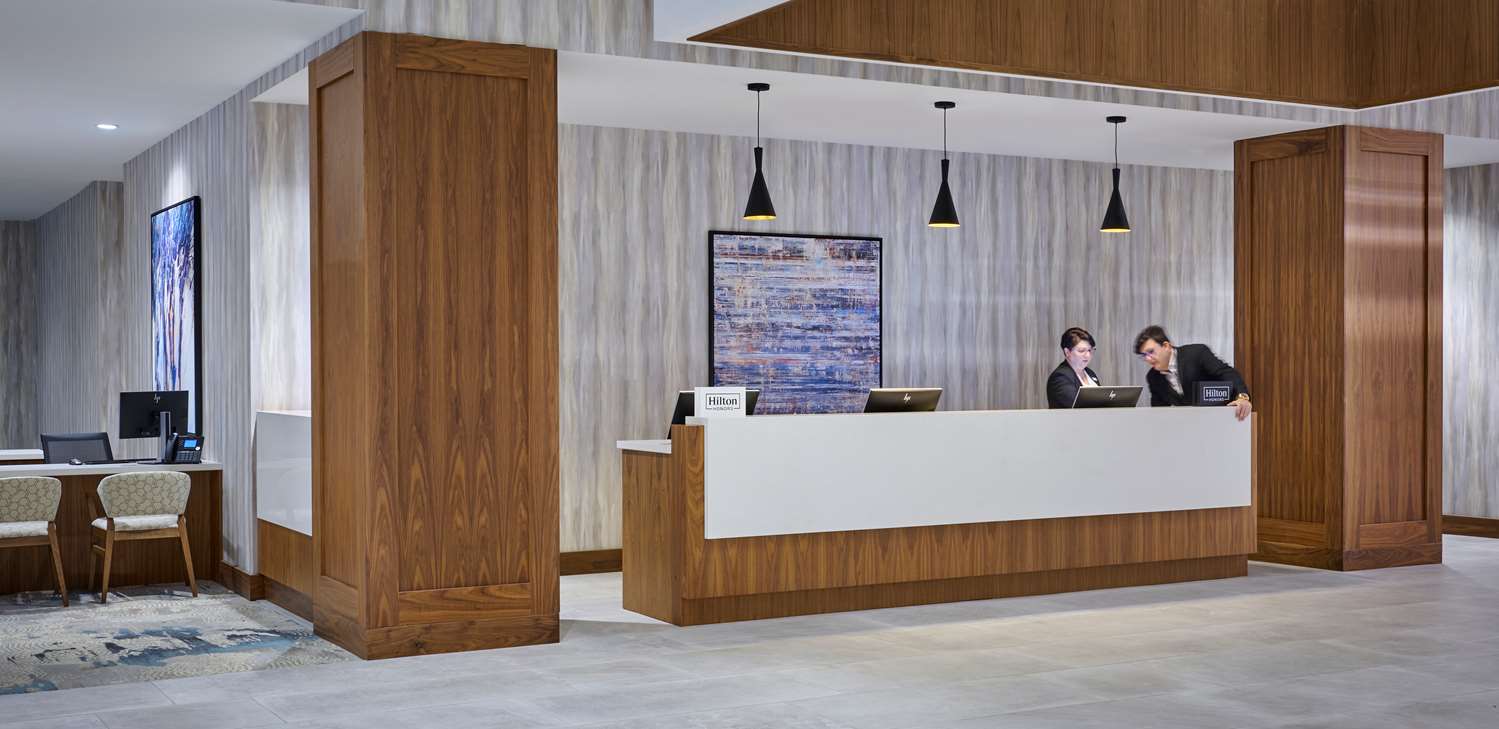 DoubleTree by Hilton Windsor Hotel & Suites 3/17