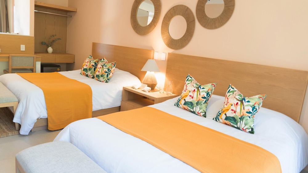 Premium, 2 Queen Beds
