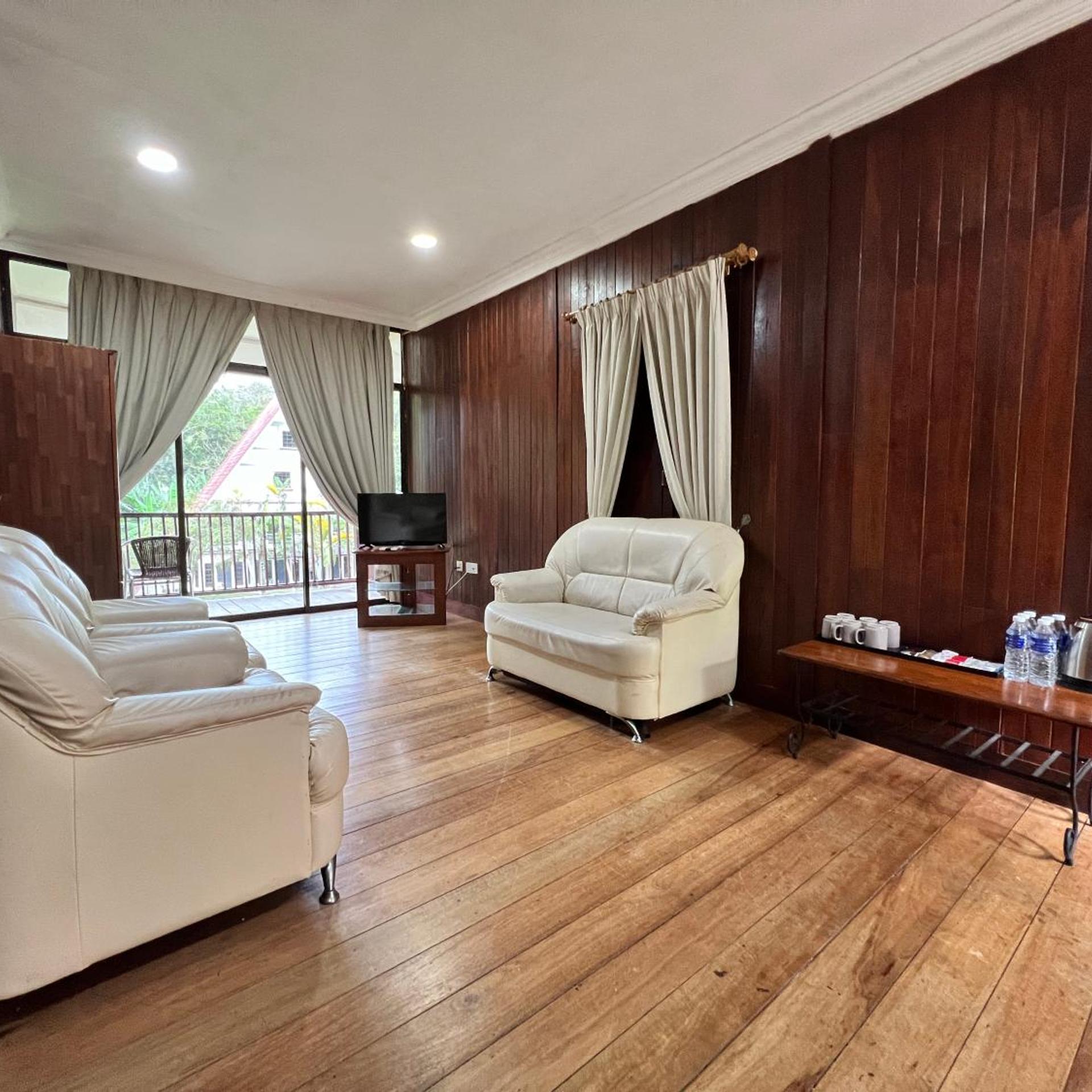 LiLLA Hilltop Retreats 13/50