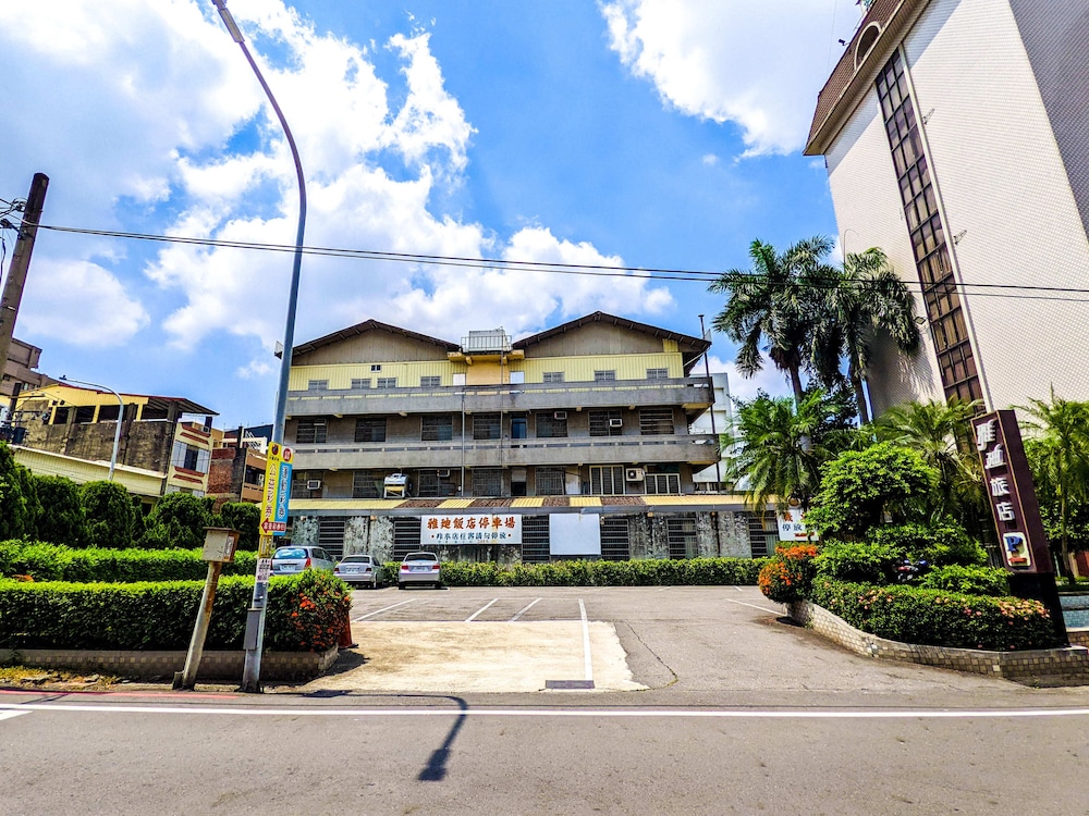 Ardi Hotel 39/45