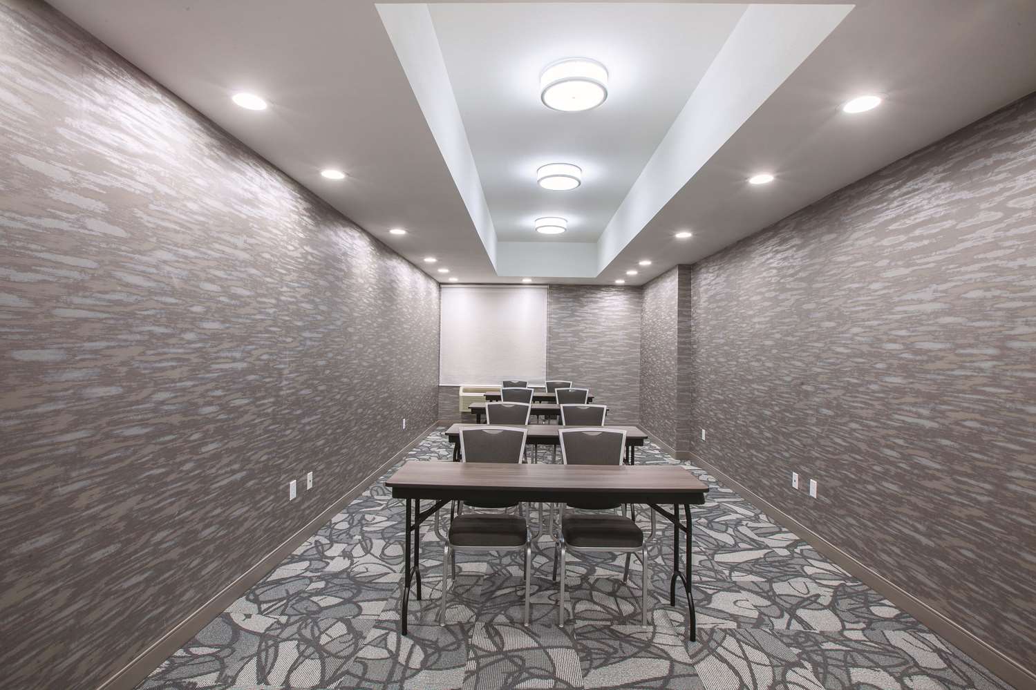 La Quinta Inn And Suites By Wyndham Kingsville 19/33