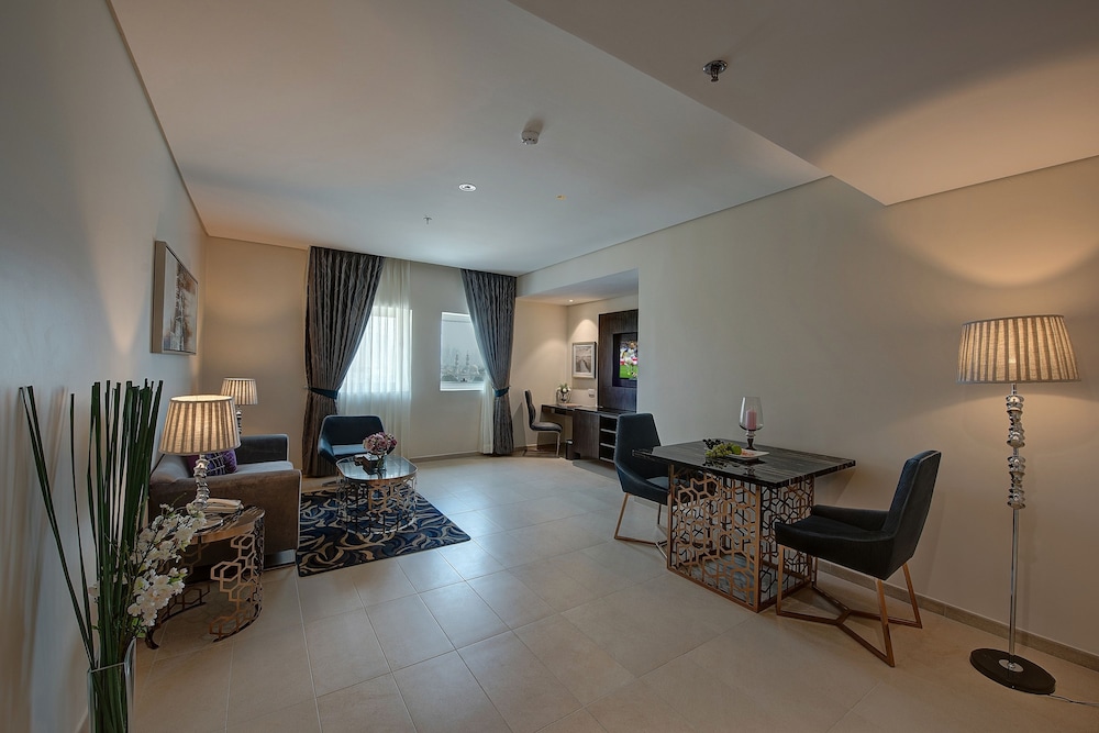 Omega Hotel Dubai 28/49