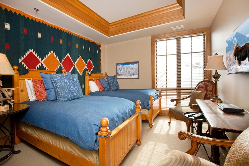 Teton Private Residences 10/50