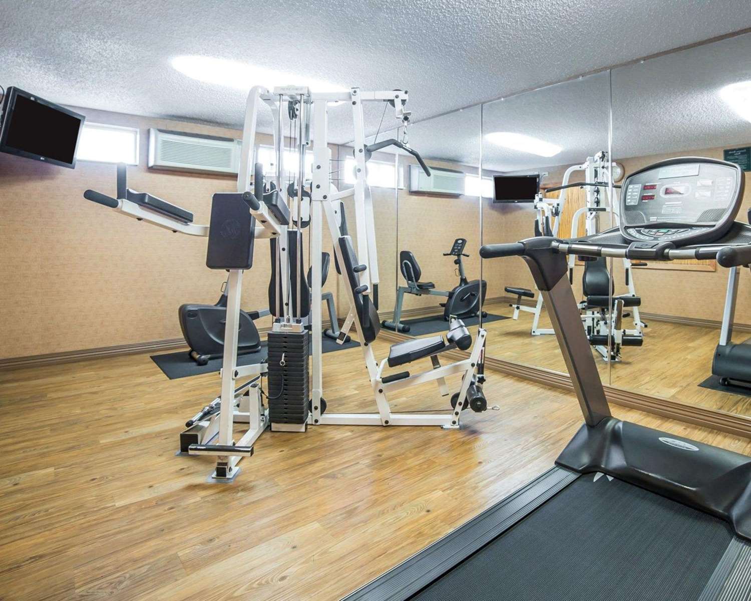 Quality Inn & Suites Casper near Event Center 3/13