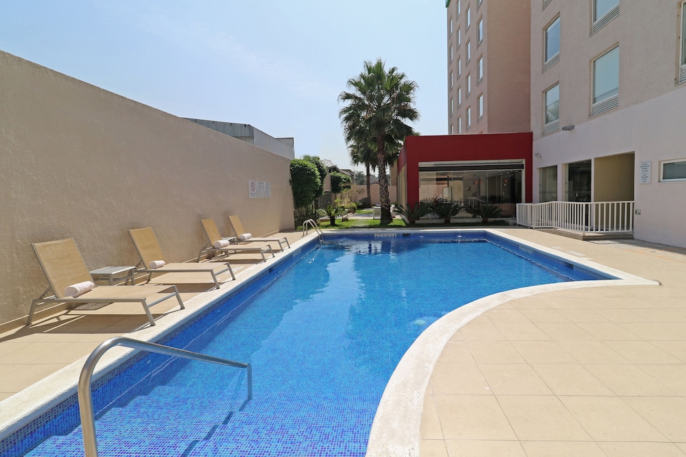 Holiday Inn Express Guadalajara Aeropuerto an IHG Hotel 7/58