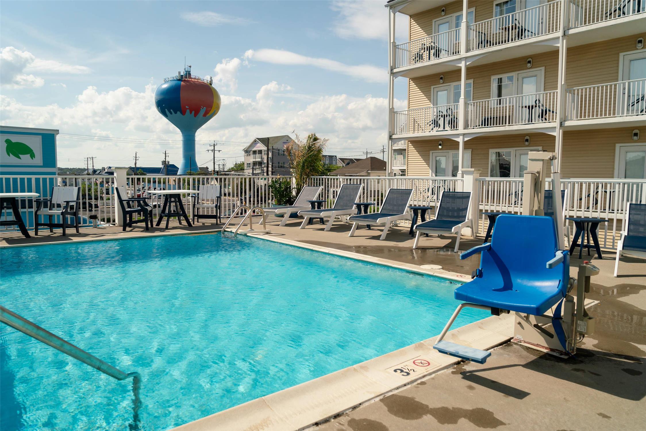 Gateway Hotel Suites Ascend Hotel Collection 32/33