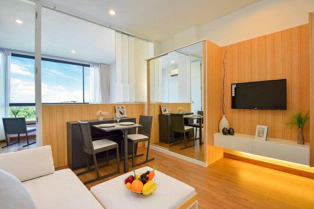 HILL MYNA CONDOTEL 42/56